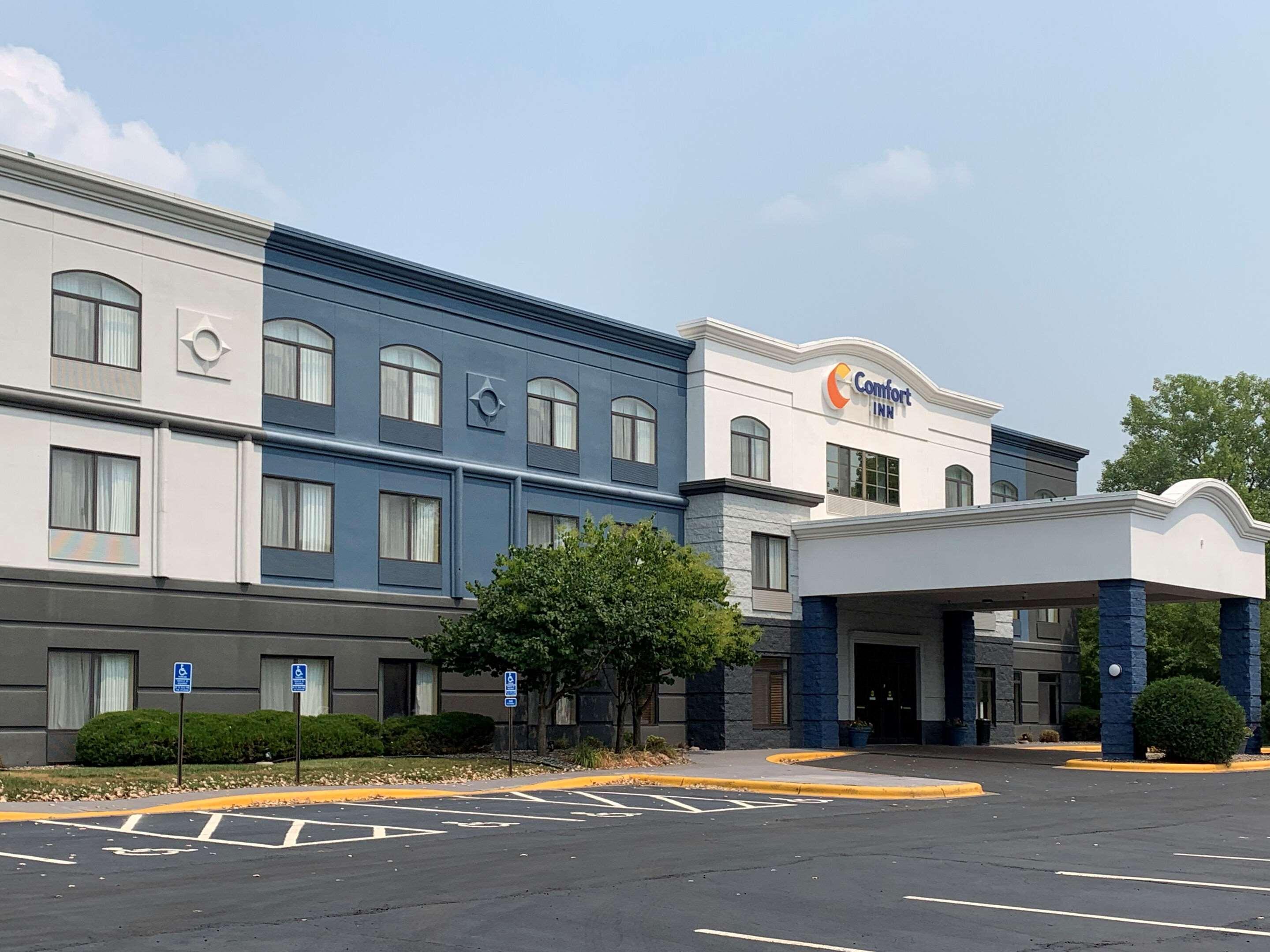 Comfort Inn Saint Paul East Oakdale Екстериор снимка