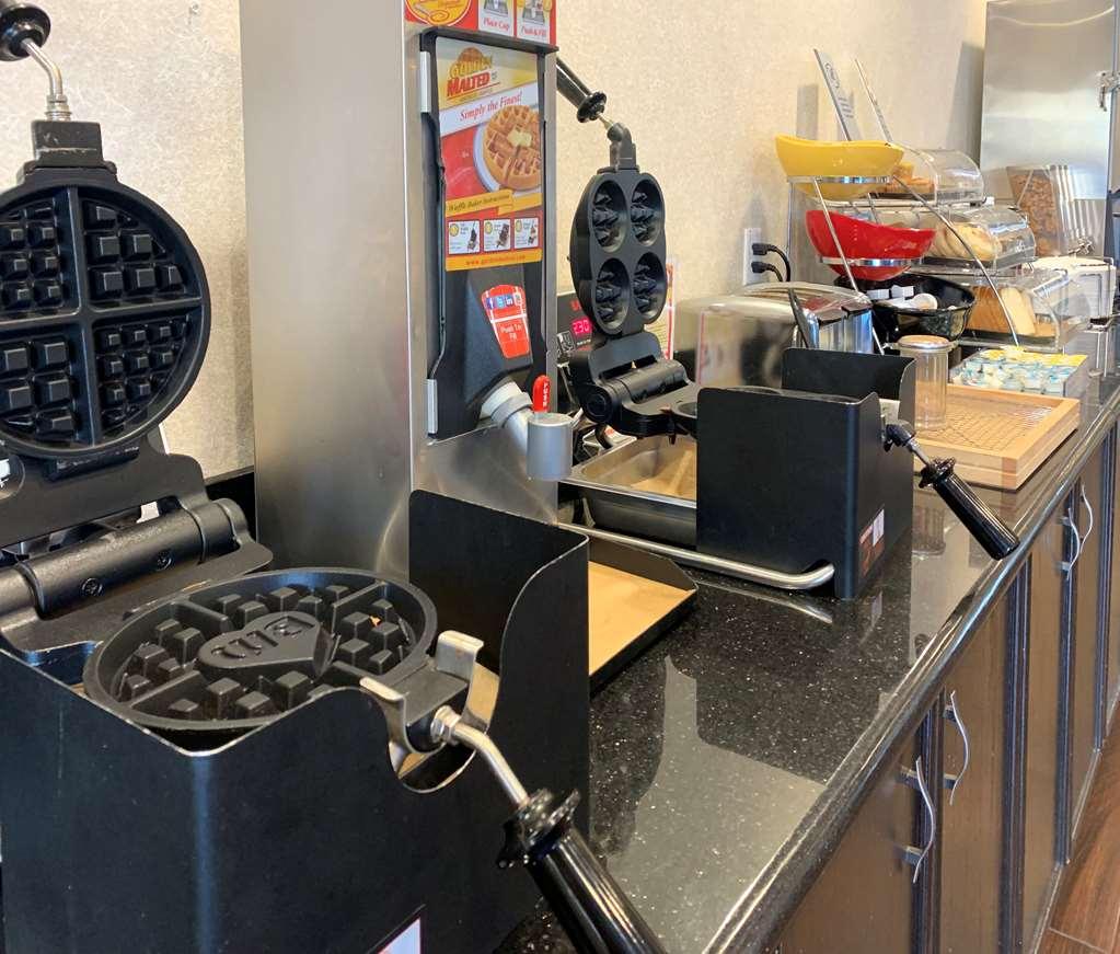 Comfort Inn Saint Paul East Oakdale Екстериор снимка